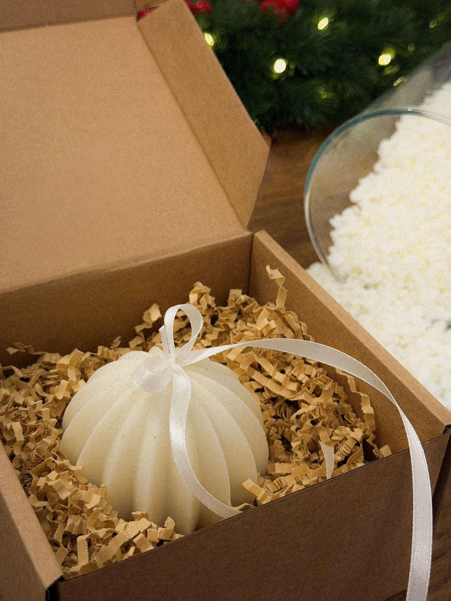 DESIGN CANDLE - CHRISTMAS BAUBLE