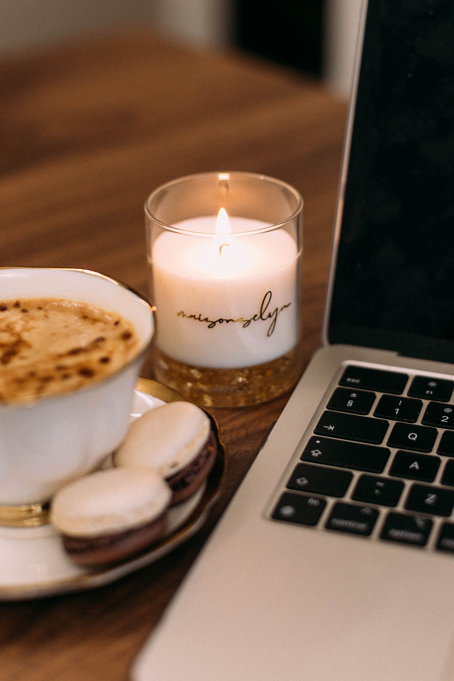 DESIGN CANDLE – GOLD LAYER